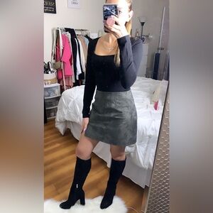 Blank nyc olive green suede mini skirt size 25